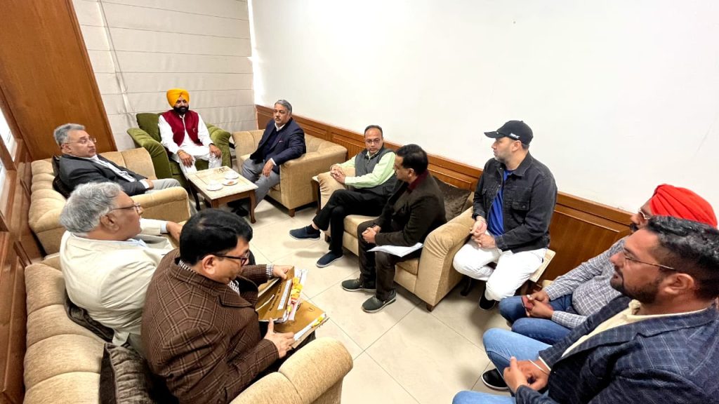 Exploitation of Poultry and other farmers will not be tolerated   :   Laljit Singh Bhullar