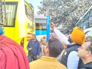 परिवहन मंत्री द्वारा लुधियाना के बस अड्डे का औचक निरीक्षण