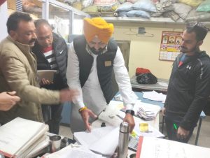 परिवहन मंत्री द्वारा लुधियाना के बस अड्डे का औचक निरीक्षण