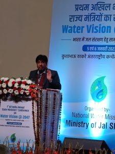 Bram Shanker Jimpa seeks funds from Center for improvement of water quality in border districts of Punjab