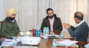 Meet Hayer reviews the work of Shahpur Kandhi Dam project