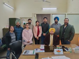 The surgical team at Rajindra Hospital, Patiala performs a rare but successful abdominal surgery