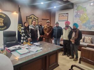 ਪਸ਼ੂ ਭਲਾਈ ਬੋਰਡ ਦੇ ਨਵਨਿਯੁਕਤ ਮੈਂਬਰ ਨਰਿੰਦਰ ਘਾਗੋਂ ਨੇ ਡਿਪਟੀ ਕਮਿਸ਼ਨਰ ਨਾਲ ਮੁਲਾਕਾਤ ਕੀਤੀ