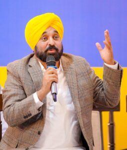 ਮੁੱਖ ਮੰਤਰੀ ਵੱਲੋਂ ਪੰਜਾਬ ਨੂੰ ਦੇਸ਼ ਦਾ ਮੋਹਰੀ ਸੂਬਾ ਬਣਾਉਣ ਲਈ ਲੋਕਾਂ ਨੂੰ ‘ਕੰਮ ਦੀ ਸਿਆਸਤ’ ਦਾ ਡਟ ਕੇ ਸਮਰਥਨ ਕਰਨ ਦਾ ਸੱਦਾ
