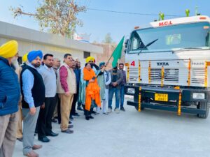 ਵਿਧਾਇਕ ਛੀਨਾ ਵੱਲੋਂ ਵਾਰਡ ਨੰਬਰ 32 ‘ਚ ਕੰਪੈਕਟਰ ਦਾ ਉਦਘਾਟਨ