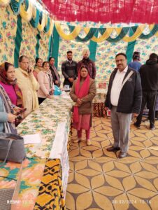 ਪਟਿਆਲਾ ਜ਼ਿਲ੍ਹੇ ਵਿੱਚ ਵੱਖ-ਵੱਖ ਥਾਵਾਂ ਵਿਖੇ ‘ਆਪ ਦੀ ਸਰਕਾਰ ਆਪ ਦੇ ਦੁਆਰ’ ਤਹਿਤ ਲਗਾਏ ਵਿਸ਼ੇਸ਼ ਕੈਂਪਾਂ ਦੀ ਤਸਵੀਰ।