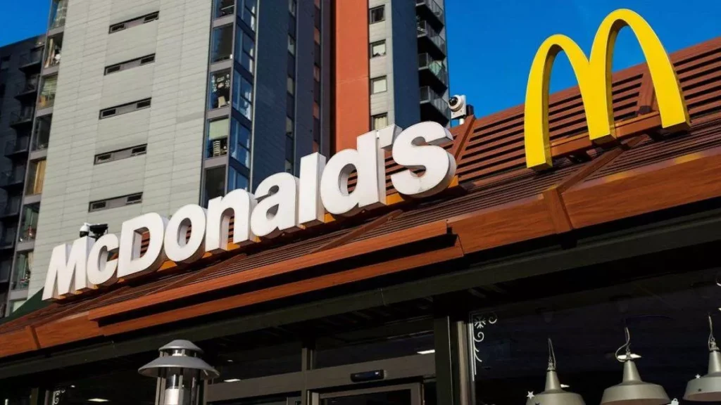 McDonald’s ‘ਤੇ ਮੁਕੱਦਮਾ, ਪਨੀਰ ਬਰਗਰ ਖਾਣ ਤੋਂ ਬਾਅਦ ਹਸਪਤਾਲ ‘ਚ ਭਰਤੀ ਹੋਇਆ ਵਿਅਕਤੀ; ਜਾਣੋ ਪੂਰਾ ਮਾਮਲਾ