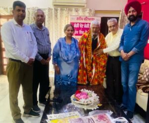 ਜ਼ਿਲ੍ਹਾ ਸਵੀਪ ਟੀਮ ਨੇ ਨੁੱਕੜ ਨਾਟਕ ਰਾਹੀ ਵੋਟਰਾਂ ਨੂੰ ਕੀਤਾ ਜਾਗਰੂਕ