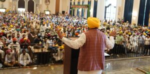 ਭਗਵੰਤ ਮਾਨ ਦੀ ਸ੍ਰੀ ਆਨੰਦਪੁਰ ਸਾਹਿਬ ਦੇ ਲੋਕਾਂ ਨੂੰ ਅਪੀਲ: ਹੁਣ ਜ਼ੁਲਮ ਦੇ ਖ਼ਿਲਾਫ਼ ਲੜਾਈ ਤਲਵਾਰਾਂ ਦੀ ਬਜਾਏ ਵੋਟਾਂ ਨਾਲ ਲੜੀ ਜਾ ਰਹੀ ਹੈ, ਤੁਸੀਂ ਸਾਡਾ ਸਾਥ ਦਿਓ!