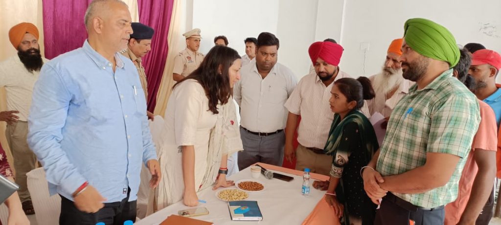 ਸ਼ਿਕਾਇਤ ਨਿਵਾਰਣ ਕੈਂਪਾਂ ਦਾ ਉਦੇਸ਼ ਸਰਕਾਰੀ ਸੇਵਾਵਾਂ ਨੂੰ ਹੋਰ ਪਾਰਦਰਸ਼ੀ ਤੇ ਪਹੁੰਚਯੋਗ ਬਣਾਉਣਾ : ਡਿਪਟੀ ਕਮਿਸ਼ਨਰ