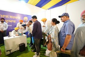 ਮੁੱਖ ਮੰਤਰੀ ਨੇ ਦਿੱਤੀ ਲੋਕਾਂ ਨੂੰ ਰਾਹਤ: ‘ਦੁਆਬੇ ‘ਚ ਸਰਕਾਰ ਤੁਹਾਡੇ ਦਰਬਾਰ’ ਸਕੀਮ ਤਹਿਤ ਆਪਣੀ ਜਲੰਧਰ ਰਿਹਾਇਸ਼ ਵਿਖੇ ਸਮੱਸਿਆਵਾਂ ਸੁਣੀਆਂ ਤੇ ਕੀਤਾ ਨਿਬੇੜਾ