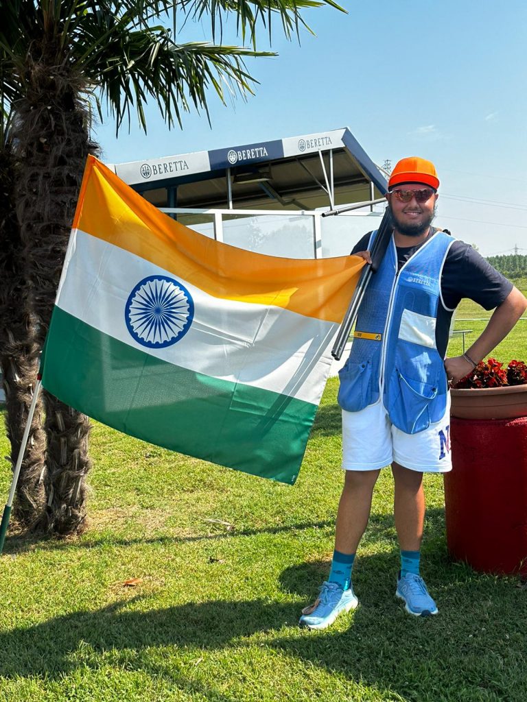 ਇੰਟਰਨੈਸ਼ਨਲ ਯੂਨੀਅਰ ਵਿਸ਼ਵ ਕੱਪ ਸ਼ਾਟਗਨ ਵਿੱਚ ਫਾਜ਼ਿਲਕਾ ਦੇ ਛੋਟੀ ਉਮਰ ਦੇ ਖਿਡਾਰੀ ਨੇ ਮਾਰੀਆਂ ਮੱਲ੍ਹਾਂ