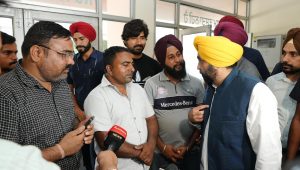 ਮੈਂ ਕਿਸੇ ਵੇਲੇ ਵੀ ਕਿਸੇ ਦਫ਼ਤਰ, ਹਸਪਤਾਲ ਜਾਂ ਸਕੂਲ ਦਾ ਅਚਨਚੇਤ ਦੌਰਾ ਕਰ ਸਕਦਾ ਹਾਂ : ਮੁੱਖ ਮੰਤਰੀ
