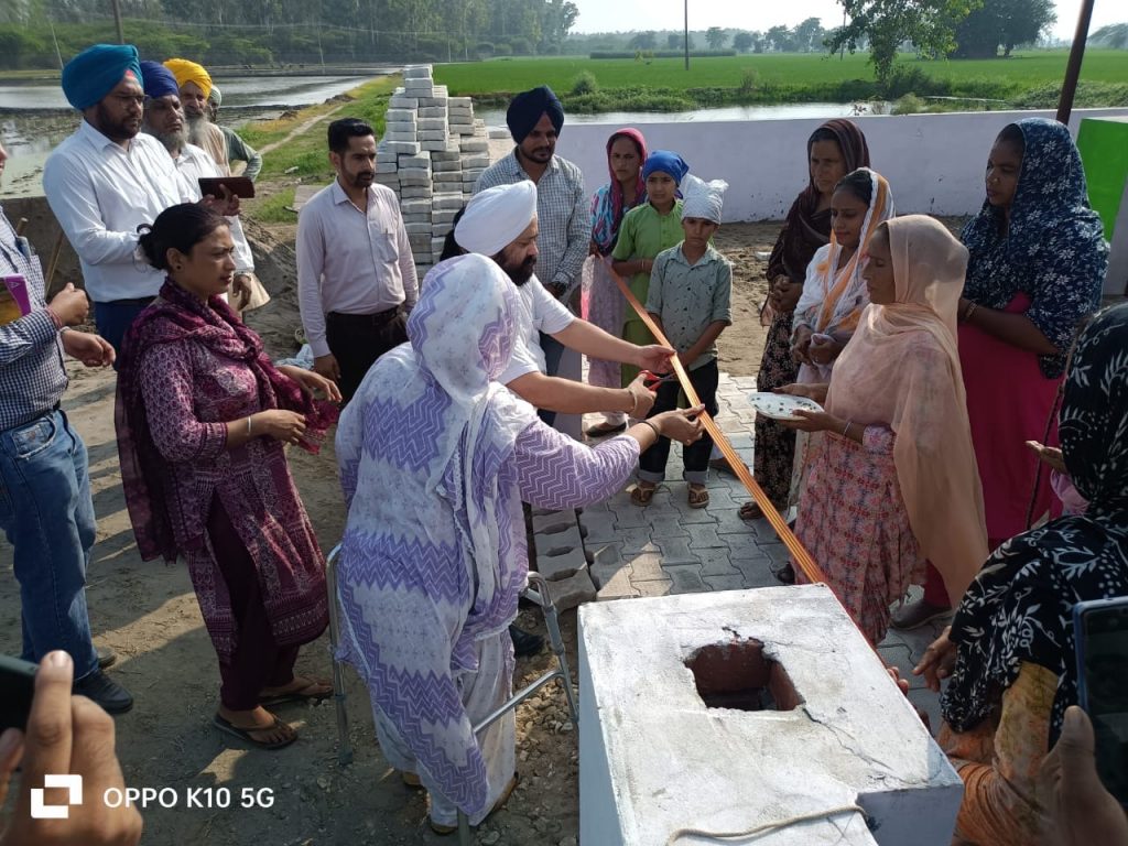 ਏ.ਡੀ.ਸੀ. ਡਾ. ਬੇਦੀ ਵੱਲੋਂ ਪਿੰਡ ਦਰਗਾਪੁਰ ਵਿਖੇ ਸਾਲਿਡ ਵੇਸਟ ਮੈਨੇਜਮੈਂਟ ਪਲਾਂਟ ਦਾ ਉਦਘਾਟਨ