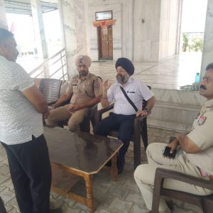 ਕਿਸਾਨਾਂ ਨੂੰ ਪਰਾਲੀ ਸਾੜਨ ਤੋਂ ਰੋਕਣ ਲਈ ਜਾਗਰੂਕ ਕਰਨ ਲਈ ਐਸ.ਡੀ.ਐਮ ਦੂਧਨਸਾਧਾਂ ਪਿੰਡਾਂ ‘ਚ ਕਿਸਾਨਾਂ ਨੂੰ ਮਿਲੇ
