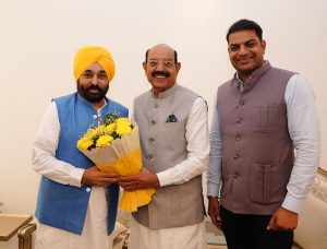ਆਪਣਾ ਕੰਮ ਪੂਰੀ ਦਿਆਨਤਦਾਰੀ, ਸਮਰਪਣ, ਸੰਜੀਦਗੀ ਤੇ ਵਚਨਬੱਧਤਾ ਨਾਲ ਕਰੋ: ਮੁੱਖ ਮੰਤਰੀ ਨੇ ਨਵੇਂ ਮੰਤਰੀਆਂ ਨੂੰ ਦਿੱਤੀ ਸਲਾਹ
