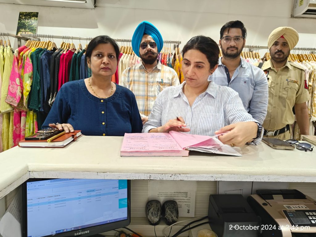 ਆਬਕਾਰੀ ਅਤੇ ਕਰ ਵਿਭਾਗ ਵੱਲੋਂ ਕਾਰੋਬਾਰਾਂ ਦੁਆਰਾ ਖਪਤਕਾਰਾਂ ਨੂੰ ਜਾਰੀ ਕੀਤੇ ਚਲਾਨਾਂ ਦੀ ਜਾਂਚ ਕੀਤੀ ਸ਼ੁਰੂ