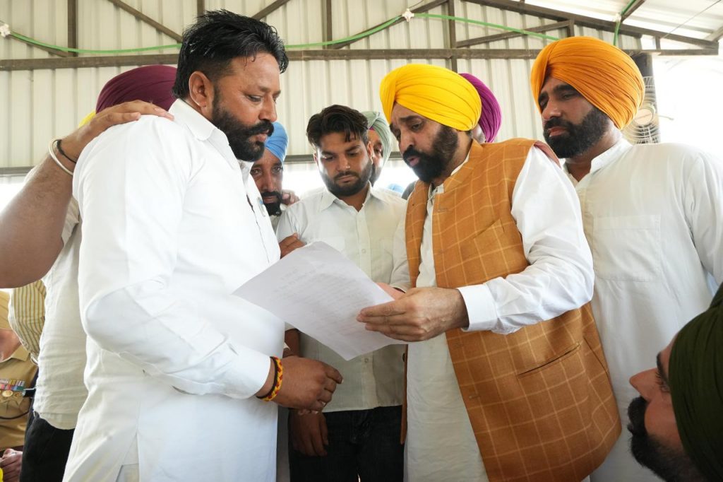 ਮੁੱਖ ਮੰਤਰੀ ਵੱਲੋਂ ਪਿੰਡ ਵਾਸੀਆਂ ਨੂੰ ਵਿਕਾਸ ਲਈ ਪੰਚਾਇਤਾਂ ਦੀ ਚੋਣ ਸਰਬਸੰਮਤੀ ਨਾਲ ਕਰਨ ਦੀ ਅਪੀਲ