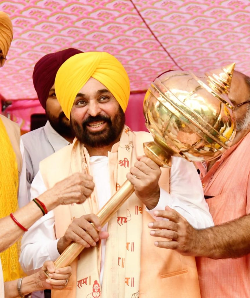 ਸੂਬੇ ਵਿੱਚ ਭਾਈਚਾਰਕ ਸਾਂਝ ਨੂੰ ਮਜ਼ਬੂਤ ​​ਕਰਨ ਲਈ ਨੇਕੀ ਦੇ ਮਾਰਗ ‘ਤੇ ਚੱਲੋ; ਮੁੱਖ ਮੰਤਰੀ ਦੀ ਲੋਕਾਂ ਨੂੰ ਅਪੀਲ