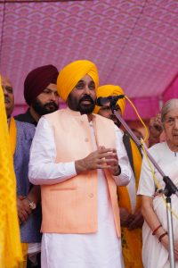 ਸੂਬੇ ਵਿੱਚ ਭਾਈਚਾਰਕ ਸਾਂਝ ਨੂੰ ਮਜ਼ਬੂਤ ​​ਕਰਨ ਲਈ ਨੇਕੀ ਦੇ ਮਾਰਗ ‘ਤੇ ਚੱਲੋ; ਮੁੱਖ ਮੰਤਰੀ ਦੀ ਲੋਕਾਂ ਨੂੰ ਅਪੀਲ