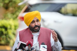 CM raises issue of procurement with Amit Shah