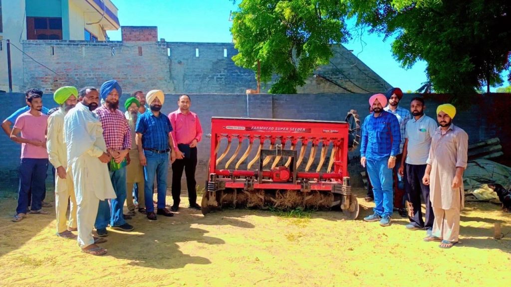 ਡਿਪਟੀ ਕਮਿਸ਼ਨਰ ਦੀ ਅਗਵਾਈ ਹੇਠ ਪਿੰਡ ਕੋਰਵਾਲਾ ਅਤੇ ਖ਼ਿਆਲੀ ਚਹਿਲਾਵਾਲੀ ਵਿਖੇ ਲਗਾਏ ਕਿਸਾਨ ਸਿਖਲਾਈ ਕੈਂਪ