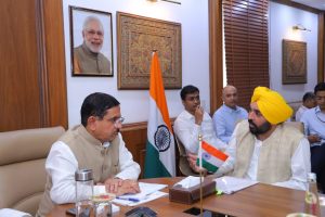 मुख्यमंत्री की कोशिशें रंग लाई; भारत सरकार ने मिल मालिकों और आढ़तियों की मुख्य मांगें मानी