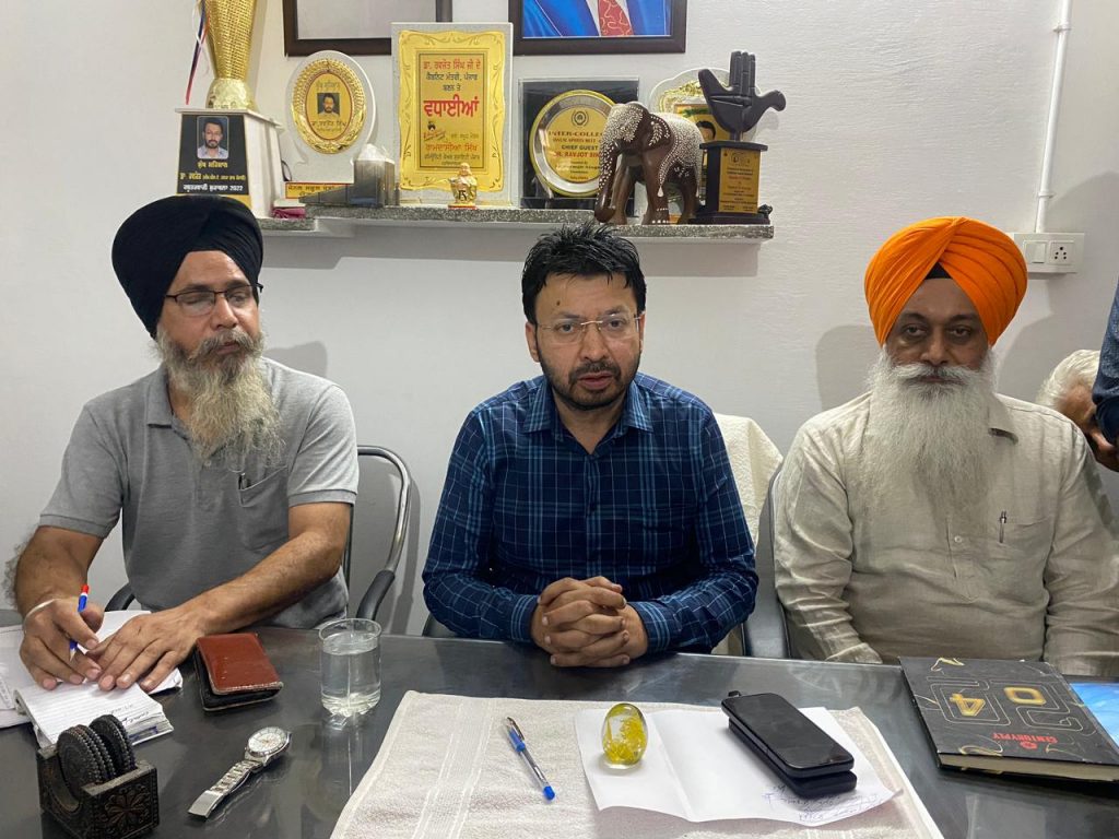 ਪਿੰਡਾਂ ਦੇ ਸਰਵਪੱਖੀ ਵਿਕਾਸ, ਭਾਈਚਾਰਕ ਏਕਤਾ ਤੇ ਫਿਰਕੂ ਸਦਭਾਵਨਾ ਨੂੰ ਮਜ਼ਬੂਤ ਕਰਦੀਆਂ ਹਨ ਸਰਬਸੰਮਤੀ ਨਾਲ ਚੁਣੀਆਂ ਗਈਆਂ ਪੰਚਾਇਤਾਂ: ਡਾ. ਰਵਜੋਤ ਸਿੰਘ