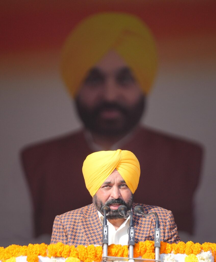 ਅੰਮ੍ਰਿਤਸਰ ਵਿਖੇ ਬਾਬਾ ਸਾਹਿਬ ਡਾ. ਬੀ. ਆਰ. ਅੰਬੇਦਕਰ ਦੀ ਮੂਰਤੀ ਨੂੰ ਨੁਕਸਾਨ ਪਹੁੰਚਾਉਣ ਦੀ ਕੋਸ਼ਿਸ਼ ਕਰਨ ਵਾਲੇ ਨੂੰ ਮਿਸਾਲੀ ਸਜ਼ਾ ਯਕੀਨੀ ਬਣਾਈ ਜਾਵੇਗੀ: ਮੁੱਖ ਮੰਤਰੀ