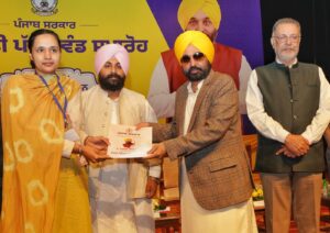 YOUTH HAIL CM FOR GIVING THEM JOBS COMPLETELY ON BASIS OF MERIT