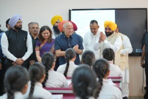 CM embarks Rs 2000 crore Sikhiya Kranti in state