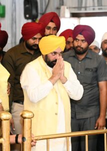 CM FELICITATES PUNJABIS ON SACRED FESTIVAL OF BAISAKHI  PAYS OBEISANCE AT GURDWARA DUKH NIWARAN SAHIB, PATIALA