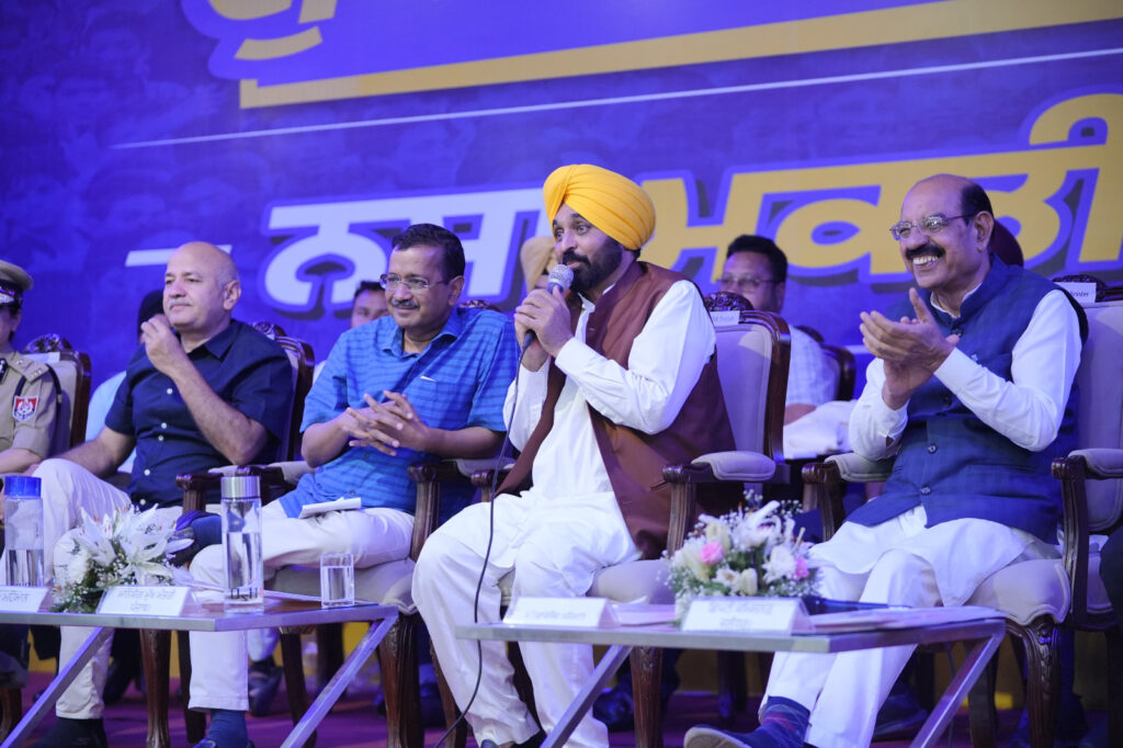 PEOPLE OF ONCE DRUG HOTSPOT VILLAGE LAKHANPAL THANKS CM FOR RESTORING SMILES ON FACES OF PEOPLE