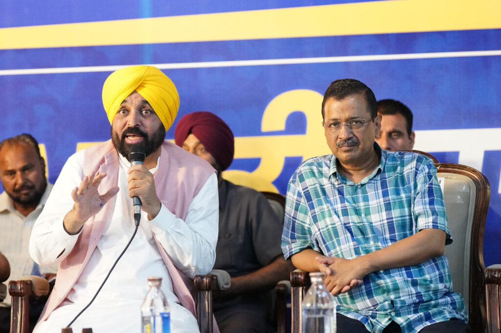 ਹੁਸ਼ਿਆਰਪੁਰ ਦੇ ਪਿੰਡ ਜਲਾਲਪੁਰ ਦੇ ਵਾਸੀਆਂ ਵੱਲੋਂ ਮੁੱਖ ਮੰਤਰੀ ਦੀ ‘ਯੁੱਧ ਨਸ਼ਿਆਂ ਵਿਰੁੱਧ’ ਮੁਹਿੰਮ ਨੂੰ ਪੂਰਨ ਸਹਿਯੋਗ ਦੇਣ ਦਾ ਭਰੋਸਾ