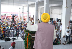 महान शहीदों के नक्शेकदम पर चलकर पंजाब और पंजाबियों की सेवा कर रहे हैं-मुख्यमंत्री