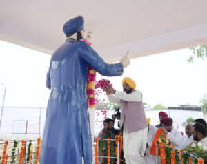 महान शहीदों के नक्शेकदम पर चलकर पंजाब और पंजाबियों की सेवा कर रहे हैं-मुख्यमंत्री
