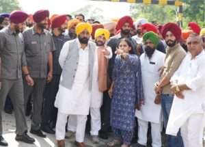 FURTHER INTENSIFY THE PACE OF RELIEF AND RESCUE MEASURES IN FLOOD AFFECTED AREAS: CM TO OFFICERS