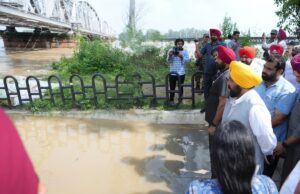 FURTHER INTENSIFY THE PACE OF RELIEF AND RESCUE MEASURES IN FLOOD AFFECTED AREAS: CM TO OFFICERS