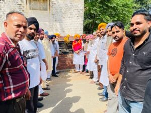 ਮਾਲ ਮੰਤਰੀ ਮੁੰਡੀਆਂ ਨੇ 12.15 ਕਰੋੜ ਰੁਪਏ ਦੇ ਅੱਠ ਮੁੱਖ ਲਿੰਕ ਸੜਕ ਪ੍ਰੋਜੈਕਟਾਂ ਲਈ ਨੀਂਹ ਪੱਥਰ ਰੱਖੇ