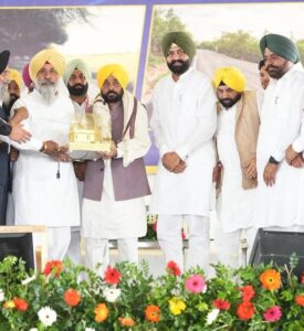 CM’S FESTIVAL BONANZA TO PUNJABIS, LAUNCHES SCHEME TO CONSTRUCT 19,491 KM LINK ROADS AT A COST OF RS 4150 CRORE