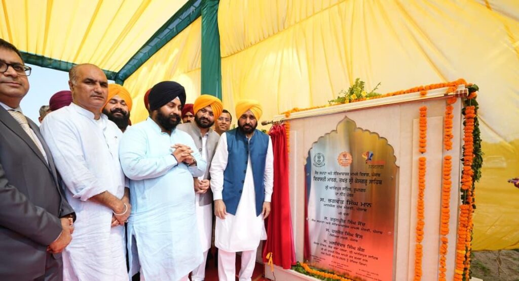 ਮੁੱਖ ਮੰਤਰੀ ਨੇ ਬਾਬਾ ਜੀਵਨ ਸਿੰਘ (ਭਾਈ ਜੈਤਾ ਜੀ) ਯਾਦਗਾਰ ਲੋਕਾਂ ਨੂੰ ਸਮਰਪਿਤ ਕੀਤੀ