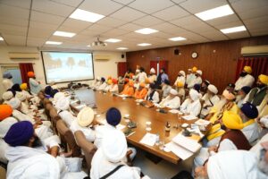 CM HOLDS MEETING WITH SANT SAMAJ AND ACADEMICIANS TO FINALIZE THE SERIES OF EVENTS TO COMMEMORATE 350TH MARTYRDOM OF SRI GURU TEG BAHADUR JI