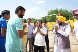 ਆਮ ਆਦਮੀ ਪਾਰਟੀ ਦੇ ਰਾਸ਼ਟਰੀ ਕਨਵੀਨਰ ਅਰਵਿੰਦ ਕੇਜਰੀਵਾਲ ਅਤੇ ਮੁੱਖ ਮੰਤਰੀ ਭਗਵੰਤ ਸਿੰਘ ਮਾਨ ਵੱਲੋਂ 3100 ਤੋਂ ਵੱਧ ਅਤਿ-ਆਧੁਨਿਕ ਸਟੇਡੀਅਮਾਂ ਦੇ ਨਿਰਮਾਣ ਪ੍ਰਾਜੈਕਟ ਦੀ ਸ਼ੁਰੂਆਤ
