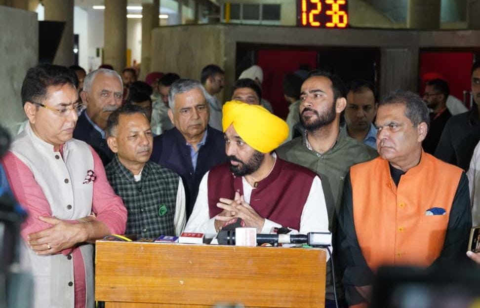 CM CONDEMNS ATTEMPT TO HURL SHOES AT CJI, SAYS IT IS A REFLECTION OF ANTI SC MINDSET OF BJP