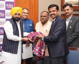 ਮੁੱਖ ਮੰਤਰੀ ਵੱਲੋਂ ਬੰਗਲੁਰੂ ਦੇ ਉਦਯੋਗਿਕ ਦਿੱਗਜ਼ਾਂ ਨਾਲ ਮੁਲਾਕਾਤ ਕਰਕੇ ਪੰਜਾਬ ਵਿੱਚ ਨਿਵੇਸ਼ ਦਾ ਸੱਦਾ