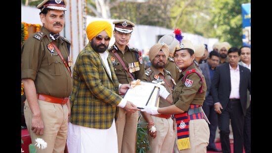 “क्राइम पर वार: पंजाब में फिर लौटी अमन-शांति की बहार! मान सरकार के समय-समय पर लिए एक्शन से, हुआ युवाओं का भविष्य सुरक्षित”