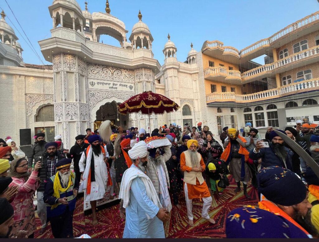 ਧਰਮ ਨੂੰ ਰਾਜਨੀਤੀ ਤੋਂ ਉੱਪਰ ਰੱਖ ਕੇ ਰਚਿਆ ਇਤਿਹਾਸ : ਮਾਨ ਸਰਕਾਰ ਨੇ ‘ਹਿੰਦ ਦੀ ਚਾਦਰ’ ਸ਼੍ਰੀ ਗੁਰੂ ਤੇਗ ਬਹਾਦਰ ਜੀ ਦੇ 350ਵੇਂ ਸ਼ਹੀਦੀ ਦਿਵਸ ‘ਤੇ ਧਰਮ ਨਿਰਪੱਖਤਾ ਦੀ ਵਿਲੱਖਣ ਉਦਾਹਰਣ ਕੀਤੀ ਪੇਸ਼