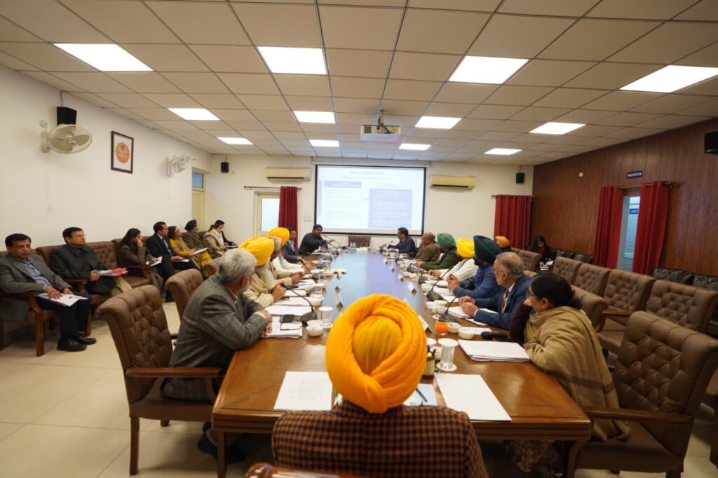 ਮੁੱਖ ਮੰਤਰੀ ਭਗਵੰਤ ਸਿੰਘ ਮਾਨ ਦੀ ਅਗਵਾਈ ਹੇਠ ਵਜ਼ਾਰਤ ਵੱਲੋਂ ਪ੍ਰਬੰਧਕੀ ਢਾਂਚੇ ਦੀ ਅਪਗ੍ਰੇਡੇਸ਼ਨ, ਭੂਮੀ ਸੁਧਾਰਾਂ ਅਤੇ ਵਿਸ਼ੇਸ਼ ਅਧਿਆਪਕ ਸਿੱਖਿਅਕਾਂ ਨੂੰ ਰਾਹਤ ਦੇਣ ਦੀ ਪ੍ਰਵਾਨਗੀ
