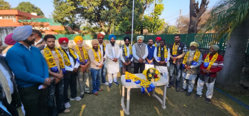 ਭਾਜਪਾ ਪੰਜਾਬ ਐਸਸੀ ਵਿੰਗ ਦੇ ਵਿੱਤ ਸਕੱਤਰ ਅਮਰਜੀਤ ਸਿੰਘ ਕੋਕਰੀ ਕਲਾਂ ‘ਆਪ’ ਵਿੱਚ ਸ਼ਾਮਲ