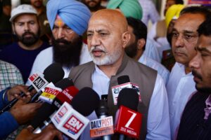 AAP Punjab Media Head Baltej Pannu meets injured anti-drug crusader at Ludhiana on Wednesday